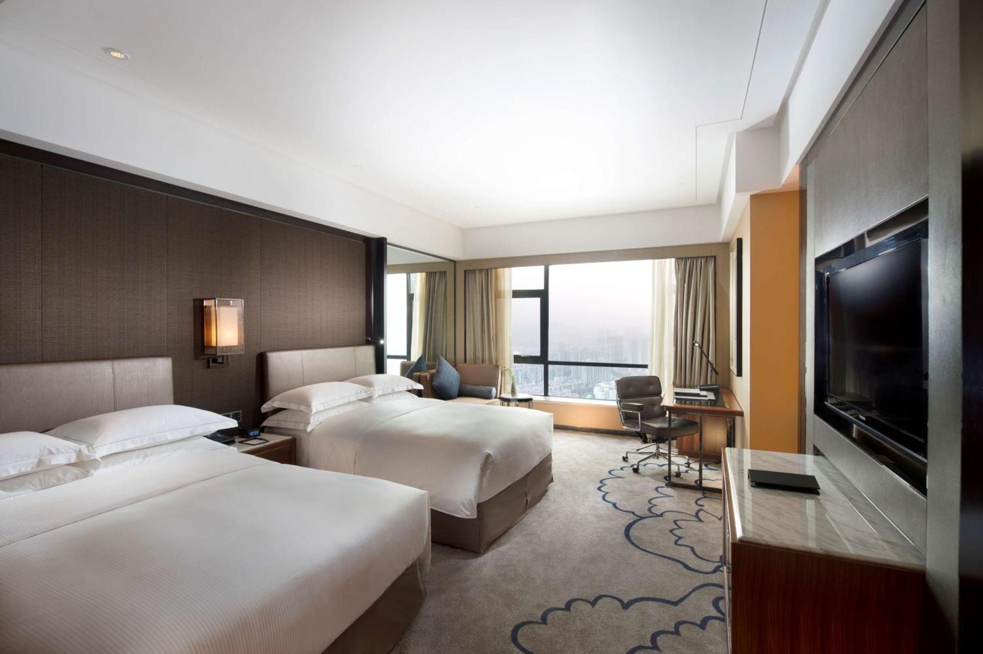 Отель Hilton Zhongshan Downtown Экстерьер фото